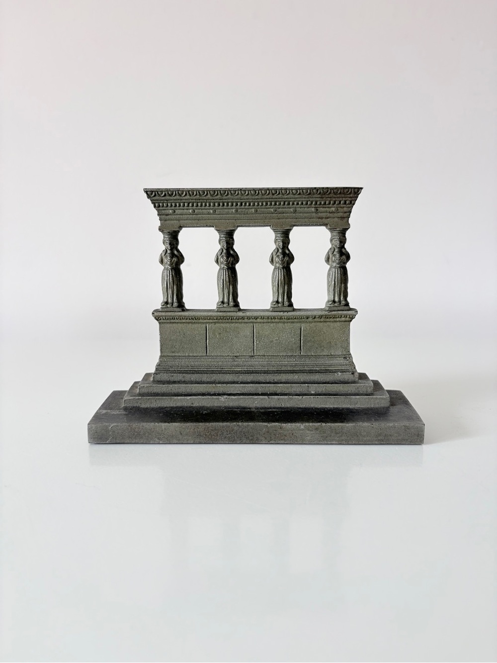 Antique BRADLEY HUBBARD USA Ancient Greek Temple Lady Bust Column Art Book End